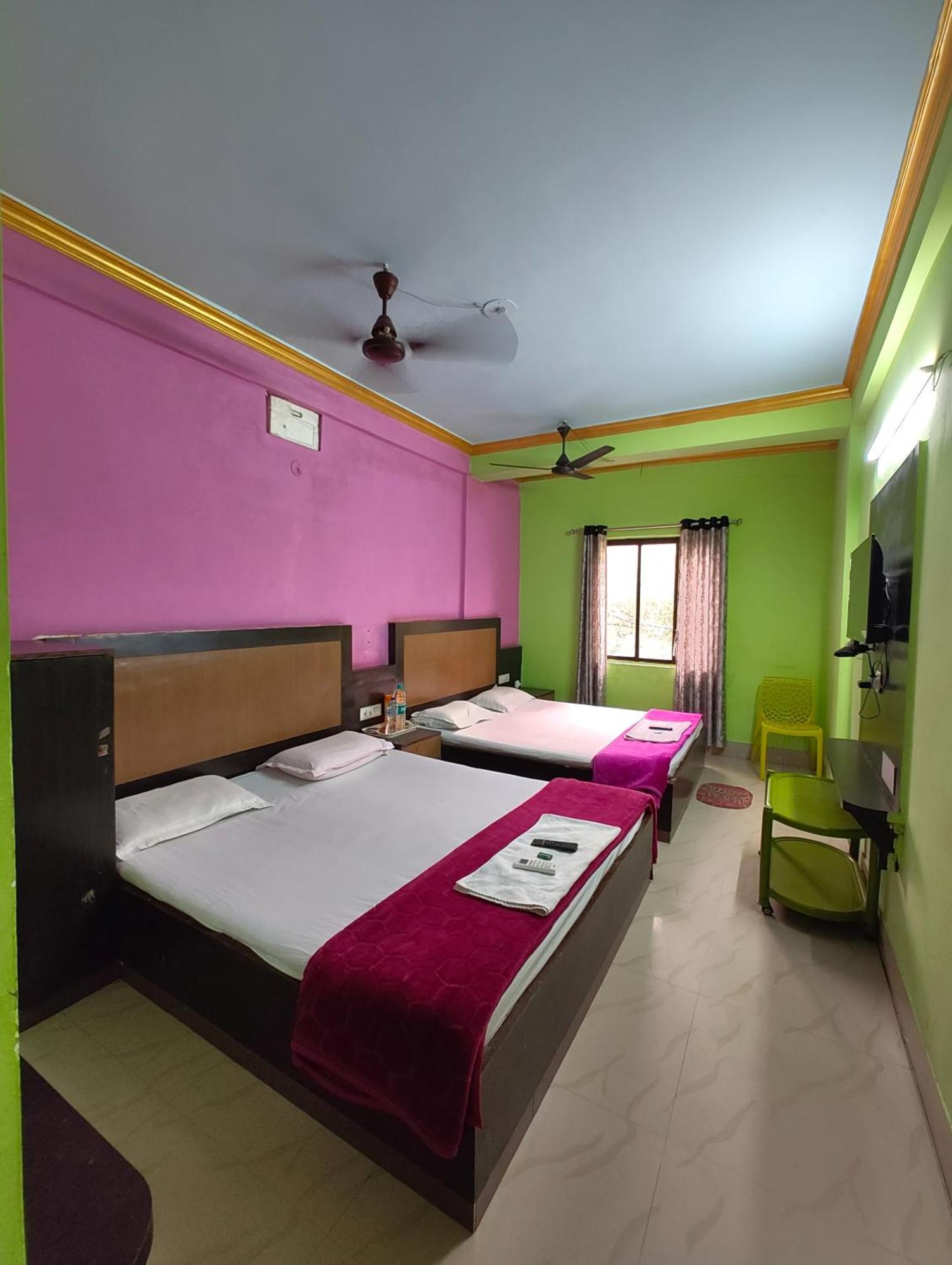 Goroomgo Samrat Palace Puri Near Sea Beach With Parking Facilities - Restaurant Available - Couple Friendly Eksteriør bilde