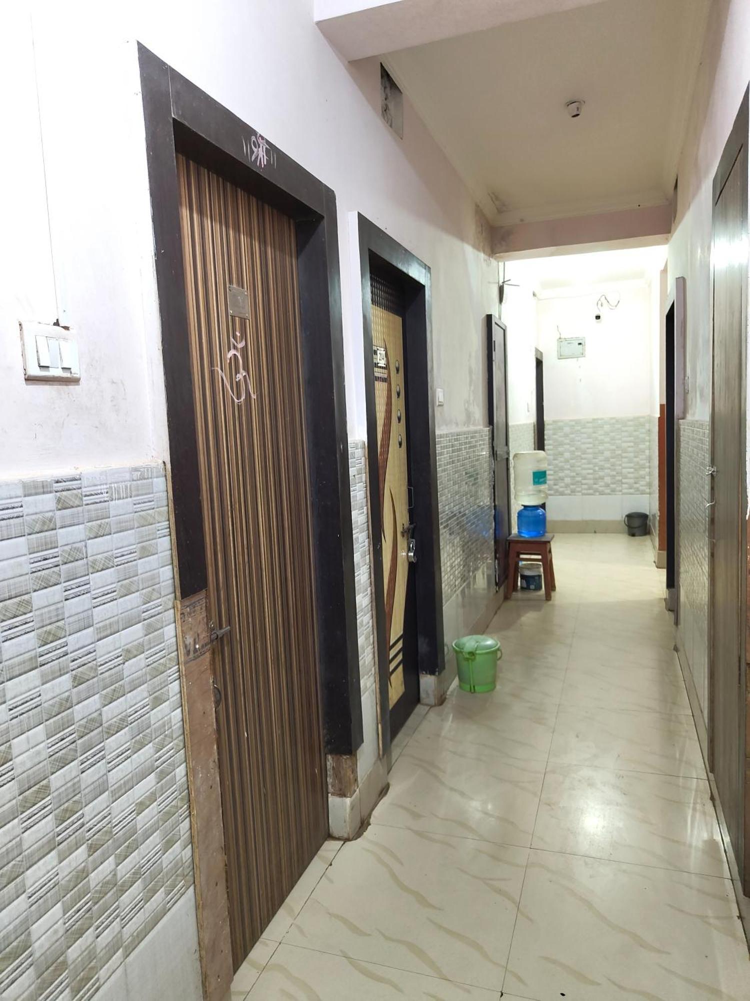 Goroomgo Samrat Palace Puri Near Sea Beach With Parking Facilities - Restaurant Available - Couple Friendly Eksteriør bilde